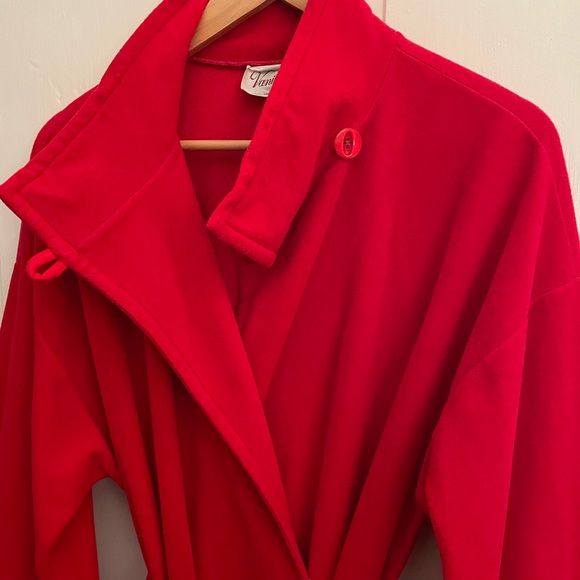 VTG dramatic Vanity Fair red robe medium - Picture 3 of 8